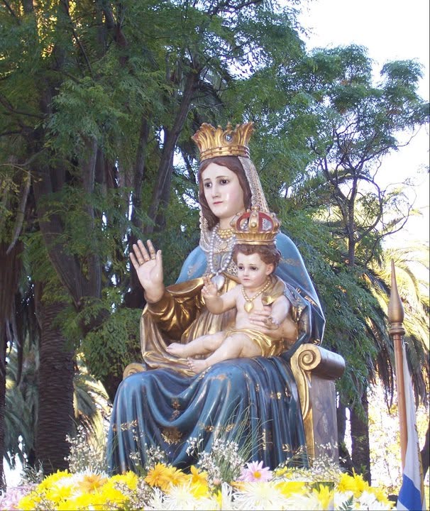 Venerada talla de Santa María de la Ayuda